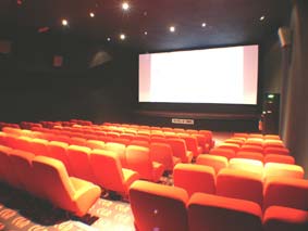 Mega CGR Evry, salle 7